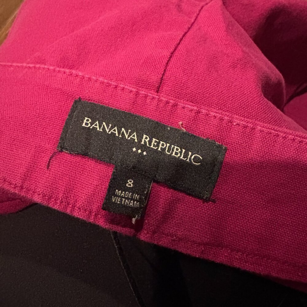 🔆 Banana Republic berry red pink shorts - Picture 3 of 4
